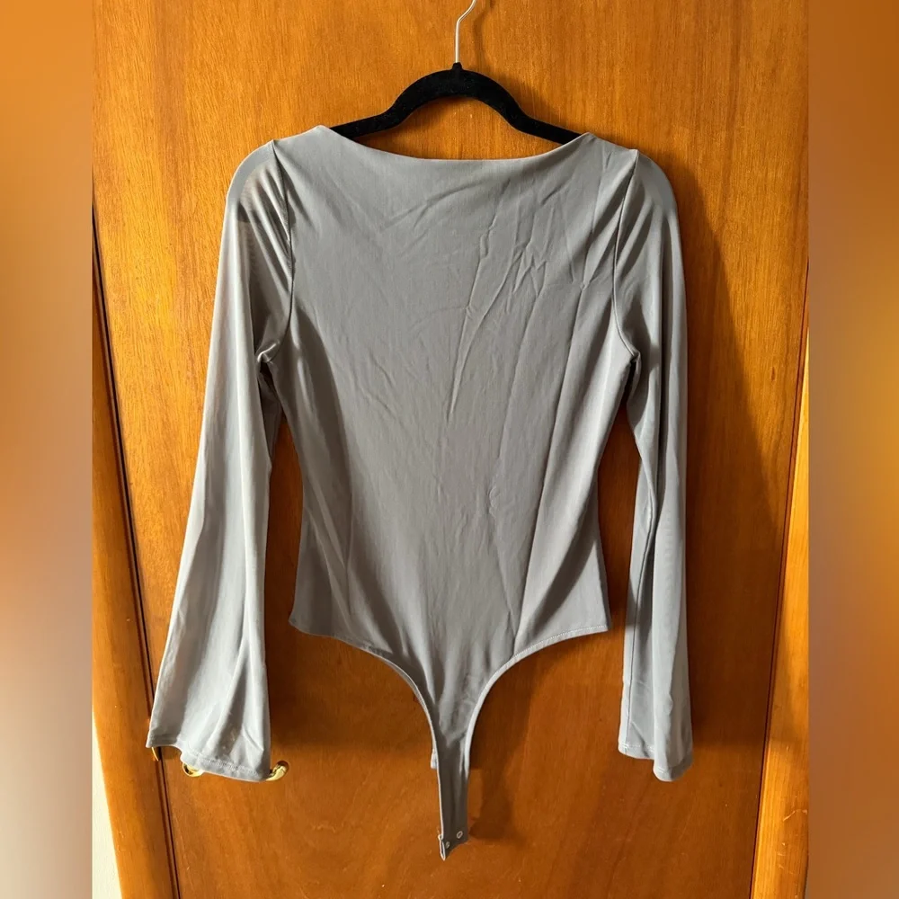 BRAND NEW | ReoRia Gray Long Sleeve Bodysuit | Size M 🩶 - Picture 8 of 8